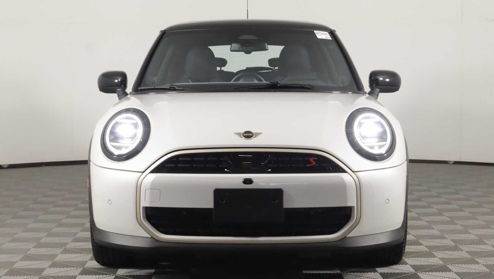 mini hardtop 2 door 2025 WMW23GD06S2W24487 image mini hardtop 2 door 2025 WMW23GD06S2W24487 image